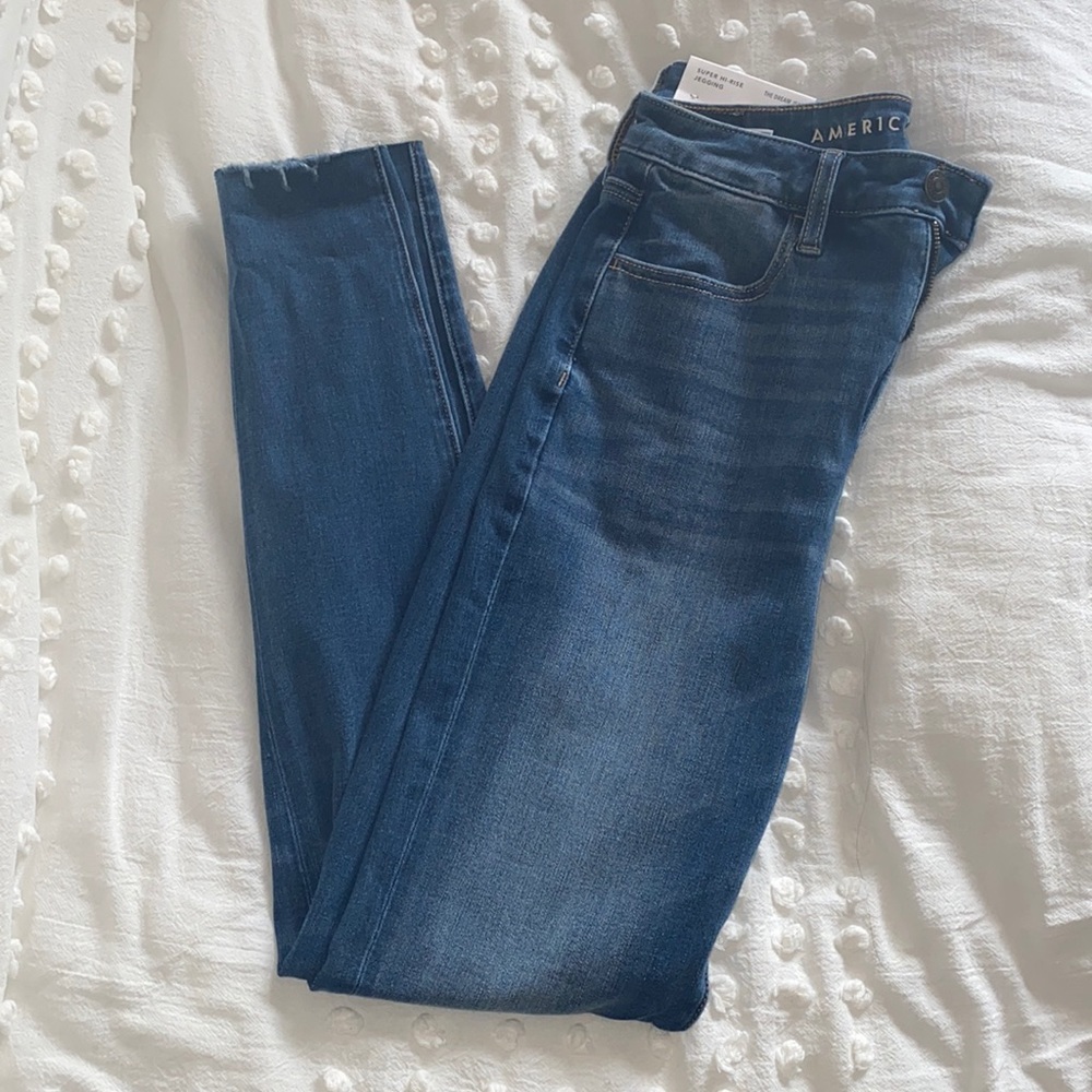 American Eagle high rise dream Jean